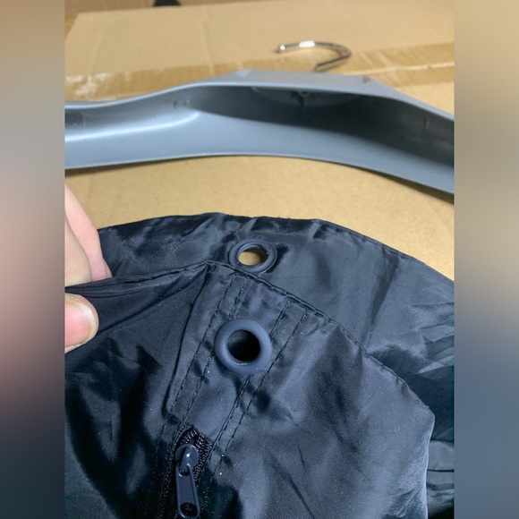 Prada garment bag with hanger - Picture 2 of 3